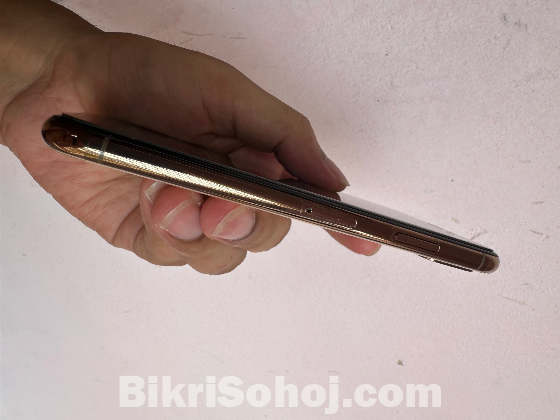 i phone XS(USA)